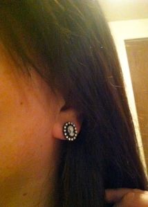 BlackCameoEarring
